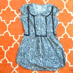 Women's blouse size: S